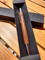 Kugelschreiber aus Bündner Weinrebenholz "dunkel"